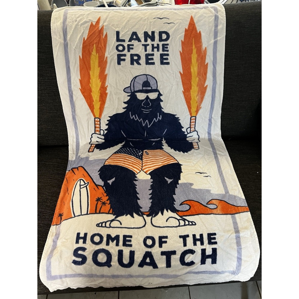 Ronin Factory Bigfoot Sasquatch Beach Towel Land of the Free Home of the Squatch